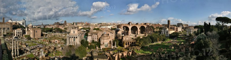 Vue sur le Forum romain depuis le Palatin, à Rome