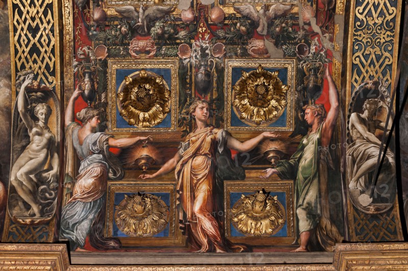Parme, basilique Sainte-Marie-de-la-Palissade (Santa Maria della Steccata), arc situé au niveau du bras est du transept