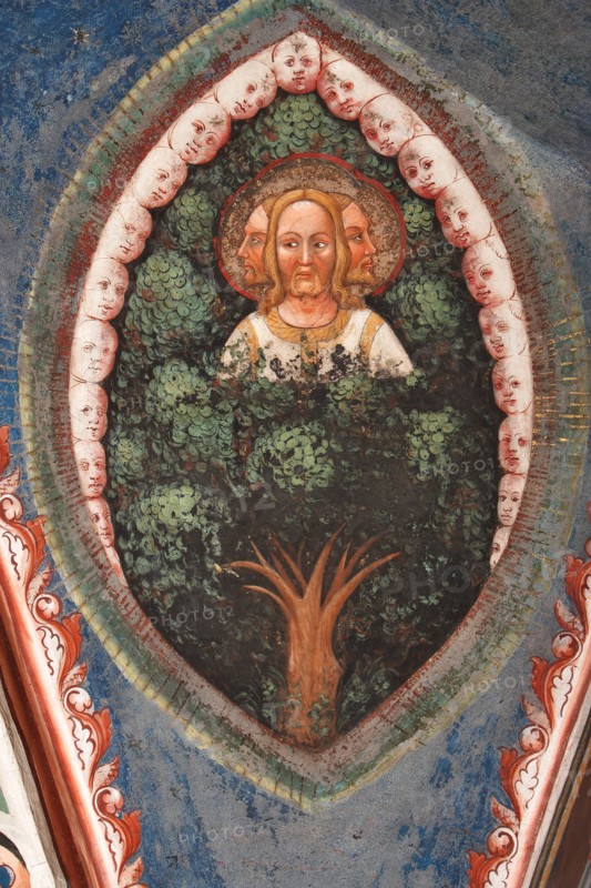 Vignola Stronghold, the Contrari Chapel, Eastern wall