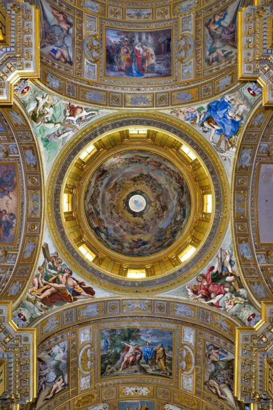 Basilica of St Andrew della Valle: the transept