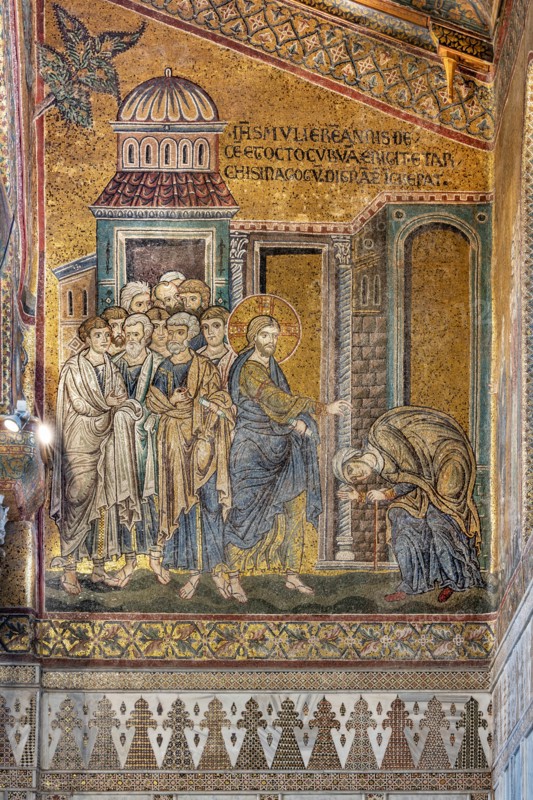 Monreale, Duomo: "Jesus healing the hunchbacked woman from her hump"