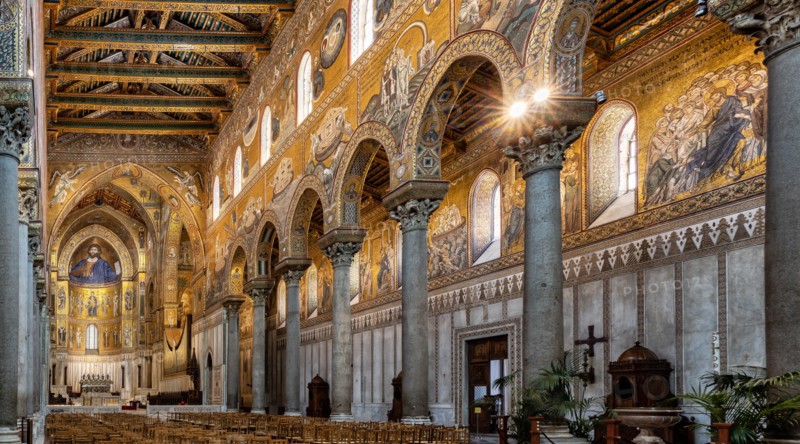 Monreale, Duomo: view of the nave