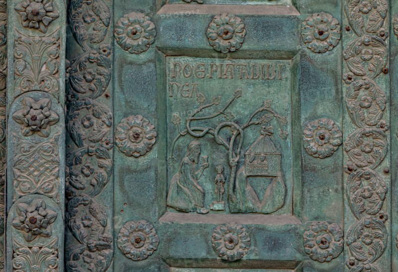 Monreale Cathedral, the gate by Bonanno Pisano (1185-6)
