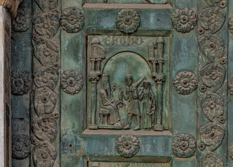 Monreale Cathedral, the gate by Bonanno Pisano (1185-6)