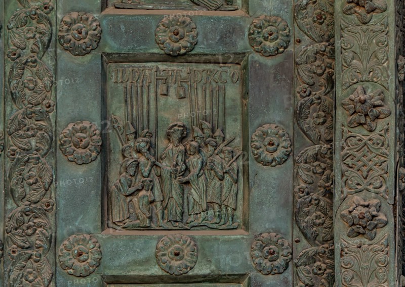 Monreale Cathedral, the gate by Bonanno Pisano (1185-6)