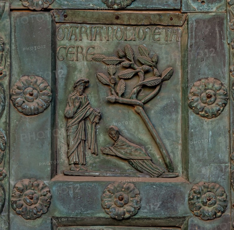 Monreale Cathedral, the gate by Bonanno Pisano (1185-6)