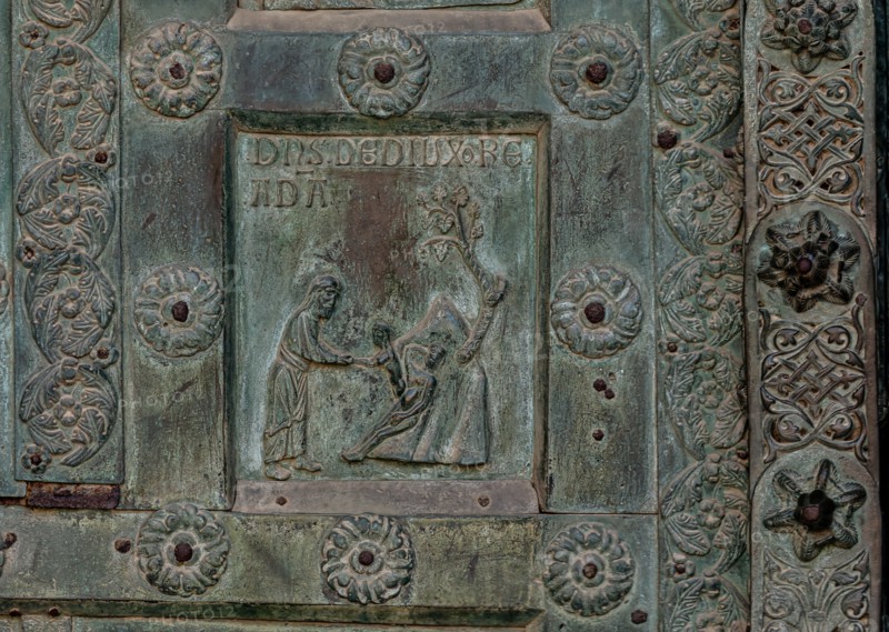 Monreale Cathedral, the gate by Bonanno Pisano (1185-6)