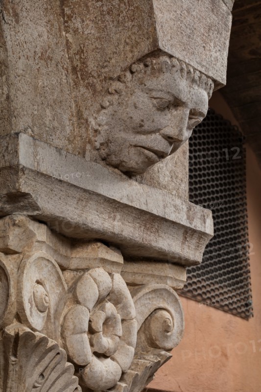 Modena, Ghirlandina Tower, Torresani Hall, north wall