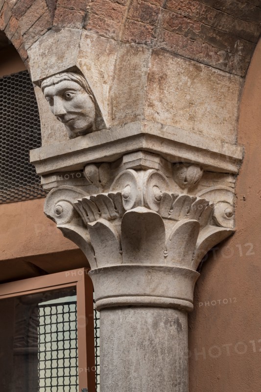 Modena, Ghirlandina Tower, Torresani Hall, north wall