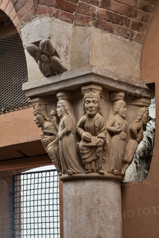 Modena, Ghirlandina Tower, Torresani Hall, east wall