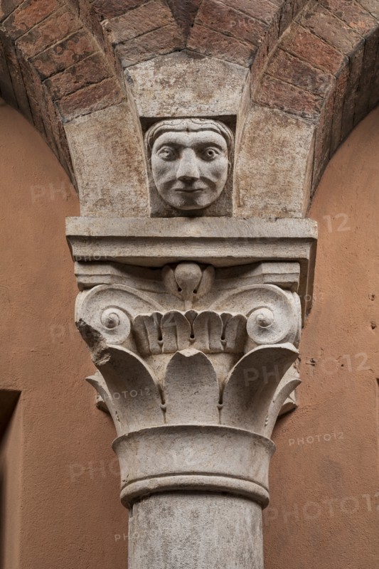 Modena, Ghirlandina Tower, Torresani Hall, north wall