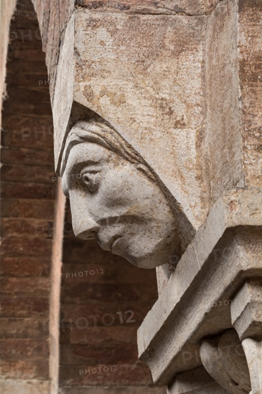 Modena, Ghirlandina Tower, Torresani Hall, north wall