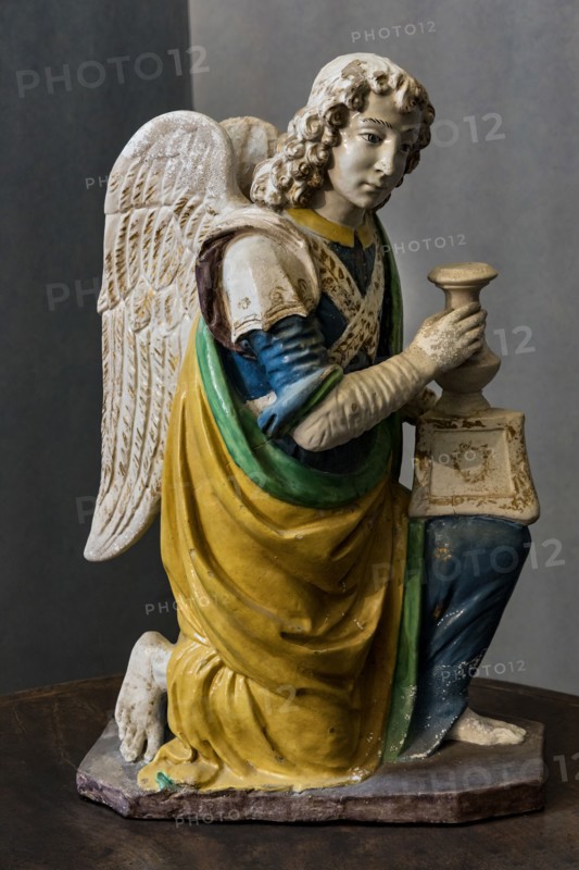 Benedetto Buglioni: Angel candle holder