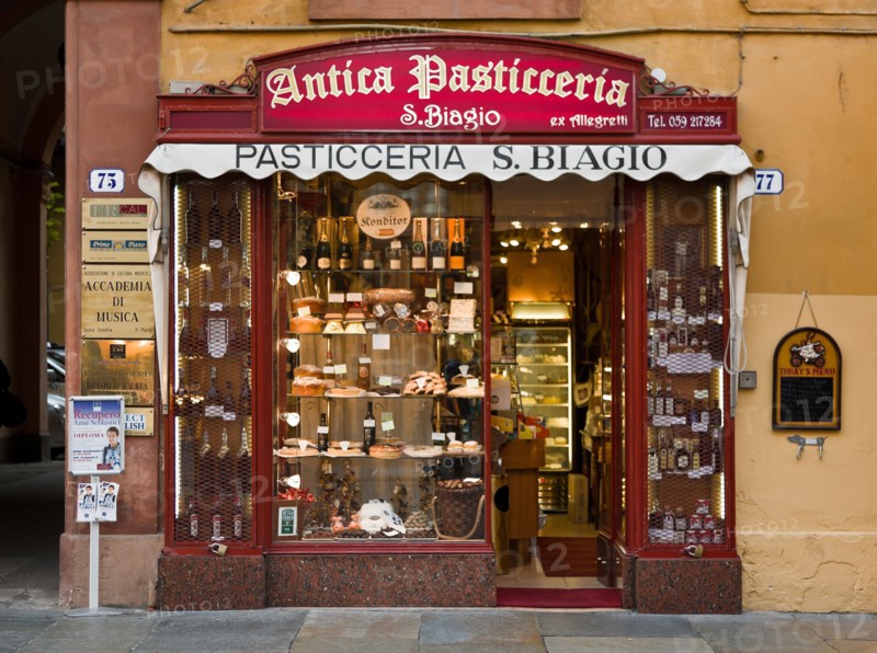 Dans les rues de Modène, en Italie