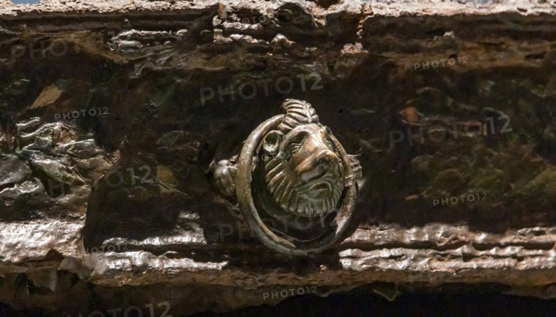 Safe with sacrifice to Jupiter, found in Pompeii