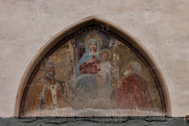 Florence, Church of St. Ambrose: the facade