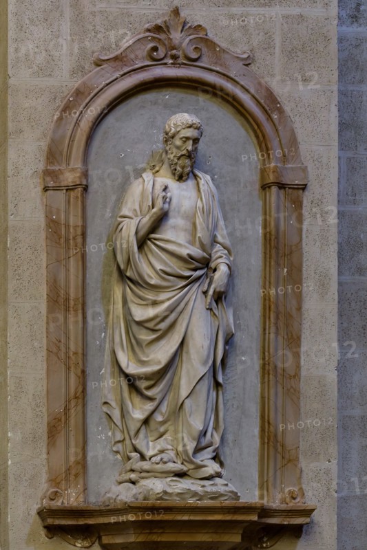 Montepulciano, Duomo (Cathedral of S. Maria Assunta): “Funeral Monument of Bartolomeo Aragazzi”, marble, work by Michelozzo's workshop, about 1427-1438. Detail of the statue of  “the Blessing Christ”.
Chiesa di Sant'Agostino, Montepulciano (SI), Toscana - Tuscany, Italia - Italy
