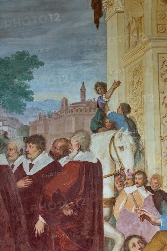 Medici Villa La Petraia, courtyard: “Triumphal entry of Cosimo I into Siena”, fresco from the cycle of the Fasti Medicei by Volterrano (Baldassarre Franceschini), 1636-1647.
In 1555 Cosimo I de' Medici conquered Siena with the help of the Imperials, a military feat which later earned him the title of Grand Duke, therefore a crucial moment for the Medici house. The fresco, with clear celebratory intentions, shows Cosimo making his triumphal entry into the city gates on a golden chariot, followed by a large group of dignitaries, welcomed by the Sienese senators and some citizens. Above, a winged Victory crowns him with a laurel wreath.
Detail with dignitaries.
Villa medicea La Petraia, Firenze (FI) - Florence, Toscana - Tuscany, Italia - Italy