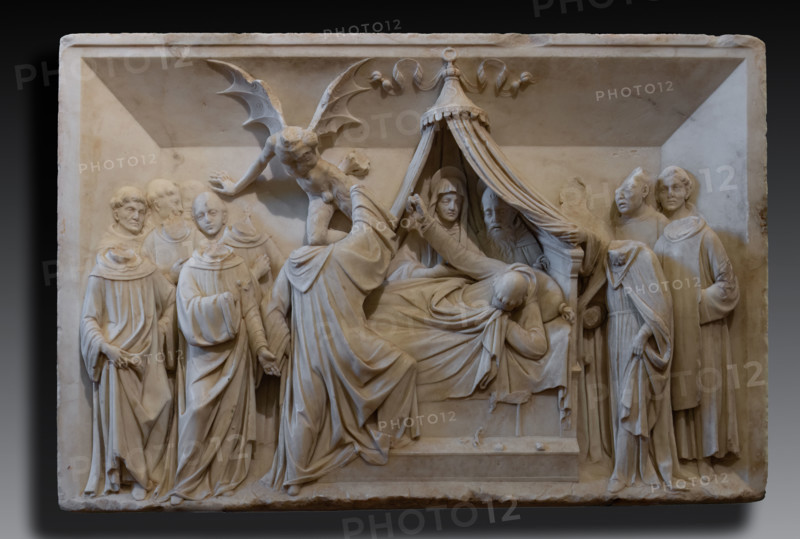 Elements of the “funeral monument of San Giovanni Gualberto”, founder of the Vallombrosan Order. Artwork by Benedetto da Rovezzano, white marble, 1505-13. Detail of the relief with “S. Giovanni Gualberto freeing a monk from the devil”.
Chiesa di San Salvi, Museo del C, Firenze (FI) - Florence, Toscana - Tuscany, Italia - Italy