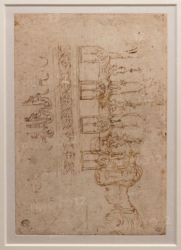 “Studi vari: loggia, ritratto di Niccolò III d’Este”, di Antonio di Puccio, detto il Pisanello, punta metallica e penna su carta, 1432-5.
[ENG]
“Various studies: loggia, portrait of Niccolò III d'Este”, by Antonio di Puccio, known as Pisanello, metal point and pen on paper, 1432-5.
Musée du Louvre, Parigi - Paris, Francia - France