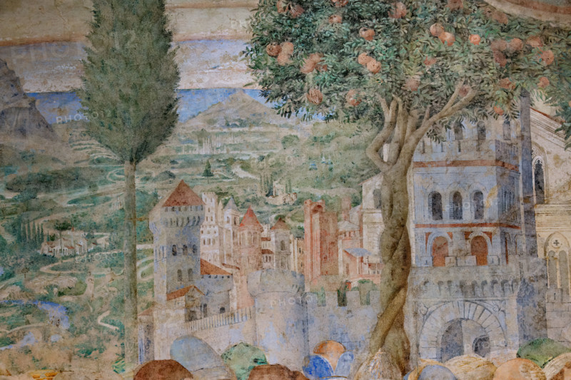 Pisa, Monumental Cemetery: 
“Construction of the Tower of Babel”, frescoes by Benozzo Gozzoli, 1469/70. 
Detail with trees, urban and countryside landscape.
Camposanto Monumentale, Pisa (PI), Toscana - Tuscany, Italia - Italy