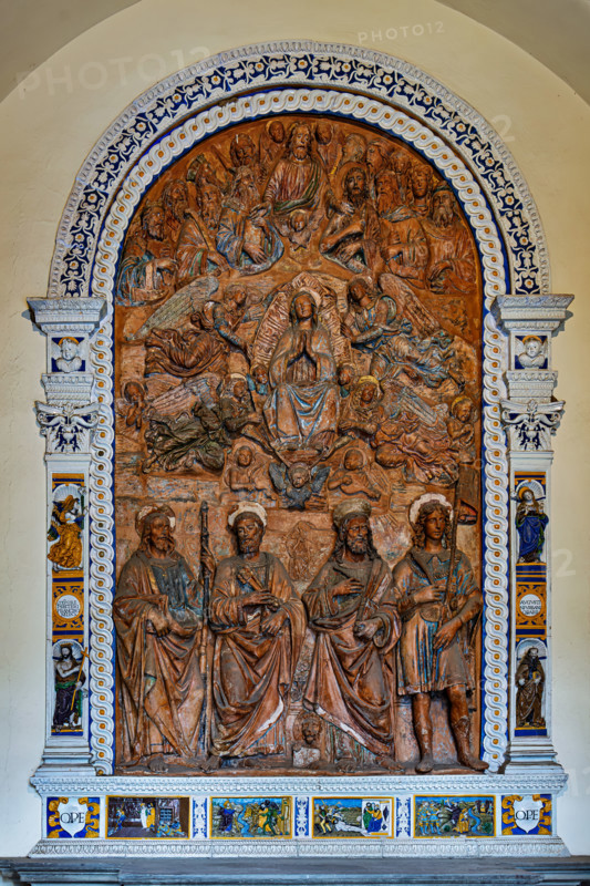 Pisa, Camposanto monumentale, cappella Aulla:
 “Assunta tra santi e Profeti”, dossale d'altare di Giovanni della Robbia, 1518.

[ENG]
Pisa, Monumental Cemetery, Aulla Chapel:
“Assumption between Saints and Prophets,” altarpiece by Giovanni della Robbia, 1518.
Camposanto Monumentale, Pisa (PI), Toscana - Tuscany, Italia - Italy
