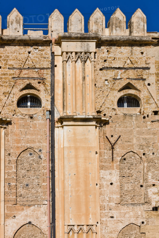 Palazzo Reale (Palazzo dei Normanni), fronte Sud-Ovest:
Palazzo Reale o "dei Normanni", Palermo (PA), Sicilia - Sicily, Italia - Italy