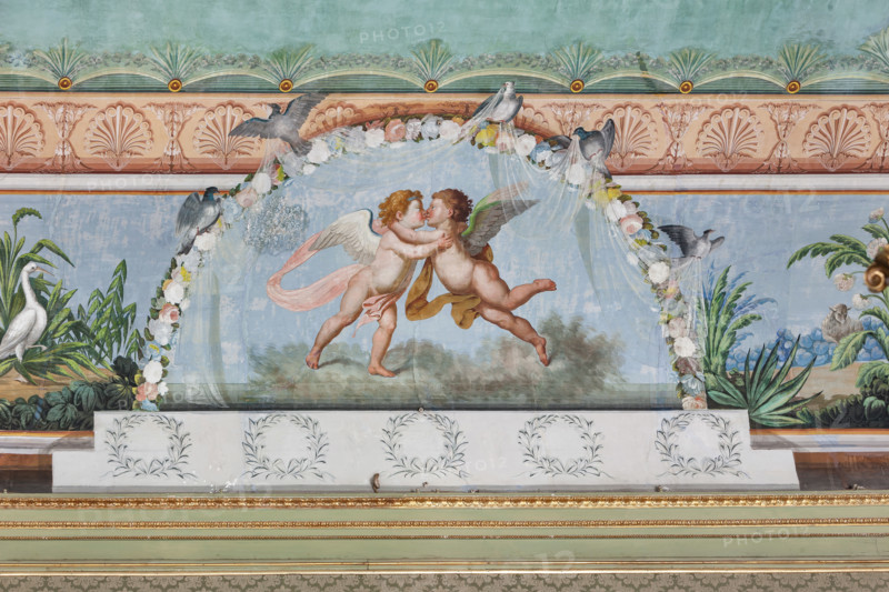 Palermo, The Royal Palace or Palazzo dei Normanni (Palace of the Normans), The Royal Apartment, the Birds Room, the frescoed vault: detail with birds and putti.
Palazzo Reale (Palazzo dei Norma, Palermo (PA), Sicilia - Sicily, Italia - Italy