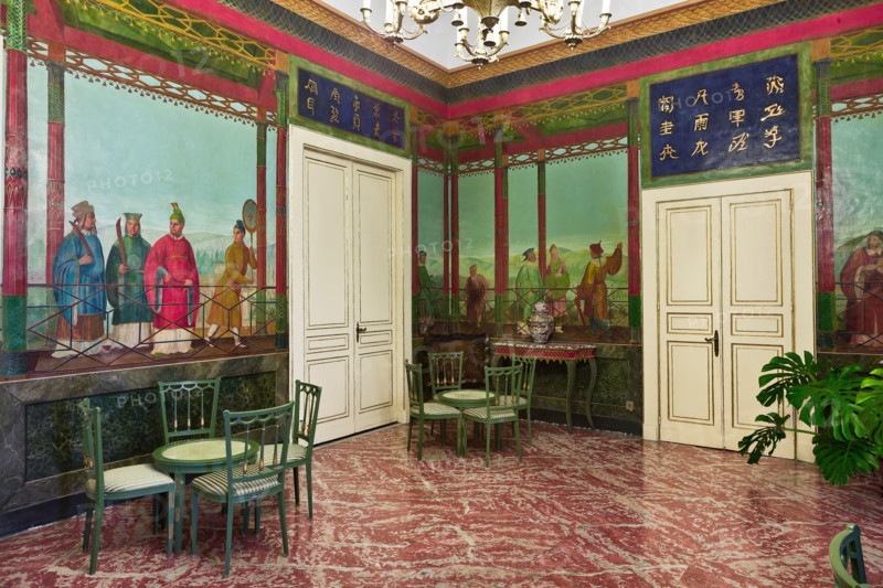 Palermo, Palazzo Reale o Palazzo dei Normanni, Appartamento Reale, Sala Cinese o Gabinetto Cinese: veduta. Le  pitture murali a secco sono di Giovanni Patricolo, 1880 circa.

[ENG]
Palermo, The Royal Palace or Palazzo dei Normanni (Palace of the Normans), The Royal Apartment, The Chinese Room or the Chinese Study: view. The dry wall painting are by Giovanni Patricolo, about 1880.
Palazzo Reale (Palazzo dei Norma, Palermo (PA), Sicilia - Sicily, Italia - Italy