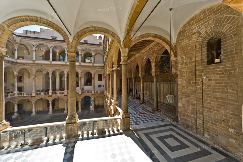 Palermo, The Royal Palace or Palazzo dei Normanni (Palace of the Normans), The Maqueda Courtyard: view.
Palazzo Reale (Palazzo dei Norma, Palermo (PA), Sicilia - Sicily, Italia - Italy