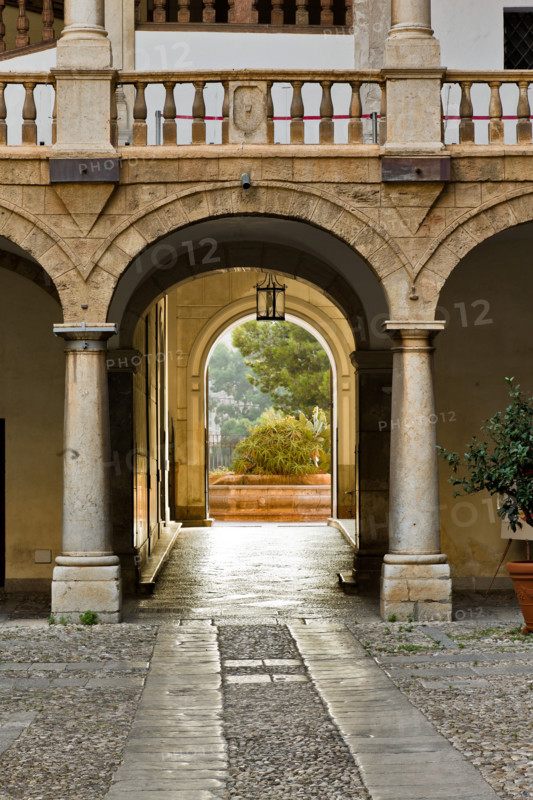 Palermo, The Royal Palace or Palazzo dei Normanni (Palace of the Normans), The Maqueda Courtyard: partial view.
Palazzo Reale (Palazzo dei Norma, Palermo (PA), Sicilia - Sicily, Italia - Italy