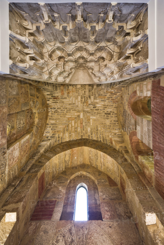Palermo, The Royal Palace or Palazzo dei Normanni (Palace of the Normans), The Pisana Tower, upper room now used as private study of the President of the Sicilian Regional Assembly: zenithal view of the ceiling decorated with muqarnas.
Palazzo Reale (Palazzo dei Norma, Palermo (PA), Sicilia - Sicily, Italia - Italy