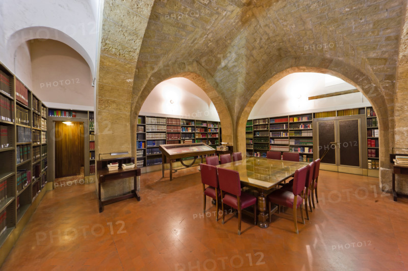 Palermo, The Royal Palace or Palazzo dei Normanni (Palace of the Normans), Pisana Tower, the Treasure Hall or Mint (today it is the library): view.
Palazzo Reale (Palazzo dei Norma, Palermo (PA), Sicilia - Sicily, Italia - Italy