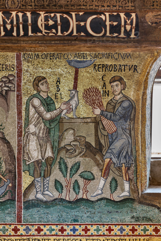 Palermo, Palazzo Reale o Palazzo dei Normanni,  Cappella Palatina (Basilica), ciclo di mosaici Vecchio Testamento, ciclo della Creazione:  "Caino e Abele sacrificano un agnello", XII secolo.

[ENG]
Palermo, The Royal Palace or Palazzo dei Normanni (Palace of the Normans), The Palatine Chapel (Basilica), cycle of mosaics on the Old Testament, cycle of the Creation: "Cain and Abel sacrifice a Lamb", XII century.
Palazzo Reale (Palazzo dei Norma, Palermo (PA), Sicilia - Sicily, Italia - Italy