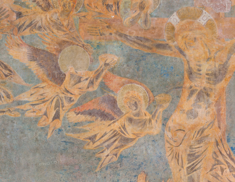 Assisi, Basilica superiore di San Francesco, transetto meridionale, parete est, Crocifissione: dettaglio con angeli che raccolgono il sangue dal costato di Cristo. 
Affreschi di Cimabue (Cenni di Pepo 1277-1283?).

[ENG]
Assisi, Upper Basilica of San Francesco, south transept, east wall, Crucifixion: detail with angels collecting blood from Christ's ribs.
Frescoes by Cimabue (Cenni di Pepo 1277-1283?).
Basilica superiore di San France, Assisi (PG), Umbria, Italia - Italy