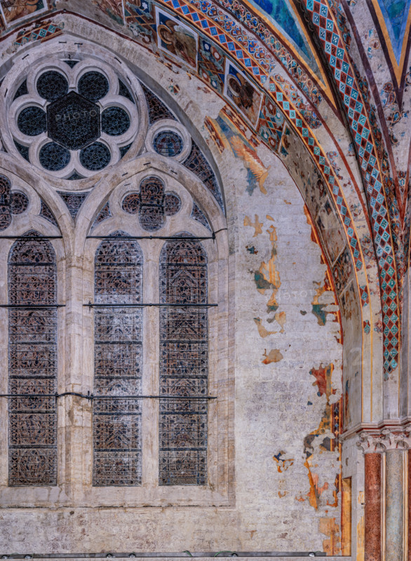 Assisi, Basilica superiore di San Francesco, transetto meridionale: particolare della parete sud con angeli e arcangeli. Affreschi di Cimabue (Cenni di Pepo 1277-1283?).


[ENG]
Assisi, Upper Basilica of St. Francis, southern transept: detail of the south wall with angels and archangels. Frescoes by Cimabue (Cenni di Pepo 1277-1283?).
Basilica superiore di San France, Assisi (PG), Umbria, Italia - Italy