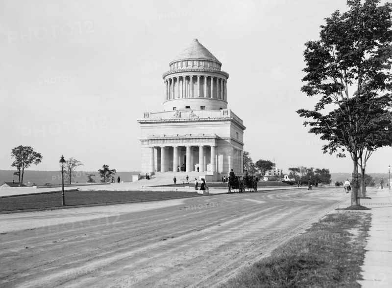 Grant's Tomb, New York City, New York, USA, Detroit Publishing Company, 1901