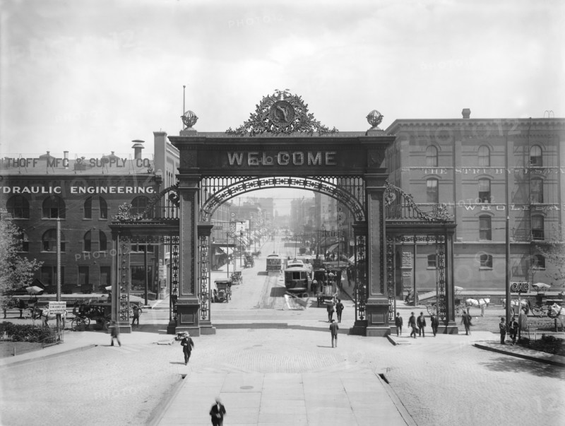 Street Scene, Welcome Arch, Union Depot, Denver, Colorado, USA, Detroit Publishing Company, 1908