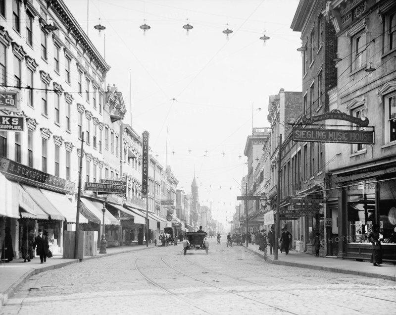 King Street Looking South, Charleston, South Carolina, USA, Detroit Publishing Company, 1910