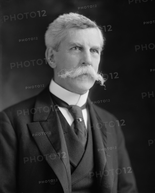 Oliver Wendell Holmes, Jr, Associate Justice of the U.S. Supreme Court, Portrait, Harris & Ewing, 1920