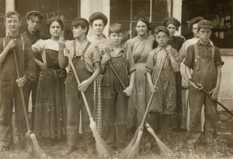 Portrait of Group of Sweepers and Doffers at Cotton Mill, Winchendon, Massachusetts, USA, Lewis Hine, 1911