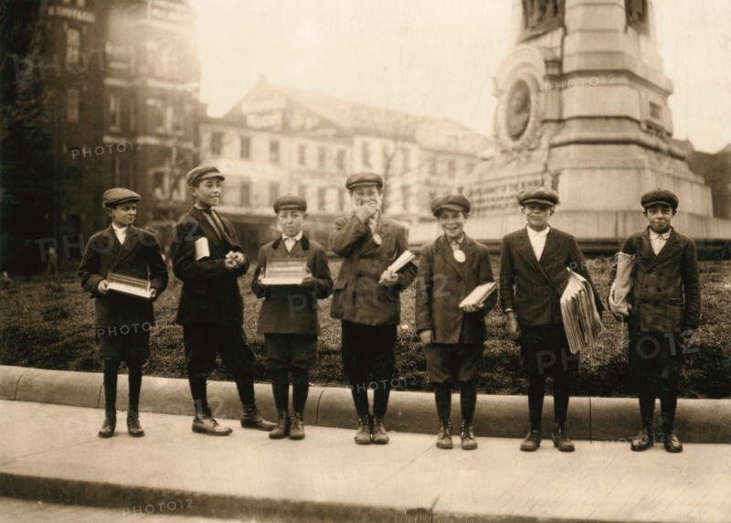 Portrait of a Group of Young Gum Vendors and Newsboys, Washington DC, USA, Lewis Hine, 1912