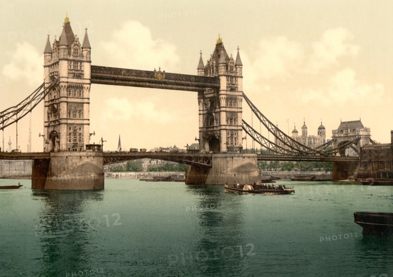 Tower Bridge, London, England, Photochrome Print, Detroit Publishing Company, 1900