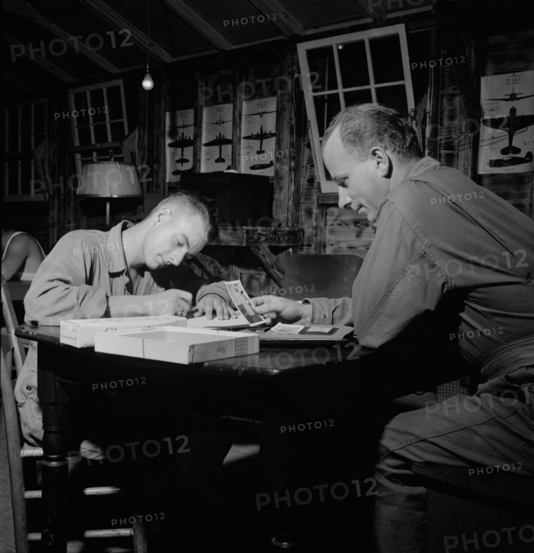 Enlisted Men Writing Letter Home, Air Service Command, Greenville, South Carolina, USA, Jack Delano for Office of War Information, July 1943