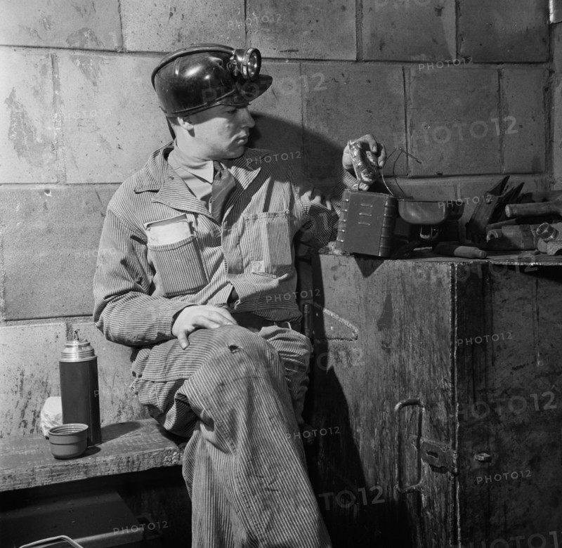 Miner Having Lunch in Machine Shop, Montour No. 4 Mine of Pittsburgh Coal Company, Pittsburgh, Pennsylvania, USA, John Collier for Office of War Information, November 1942