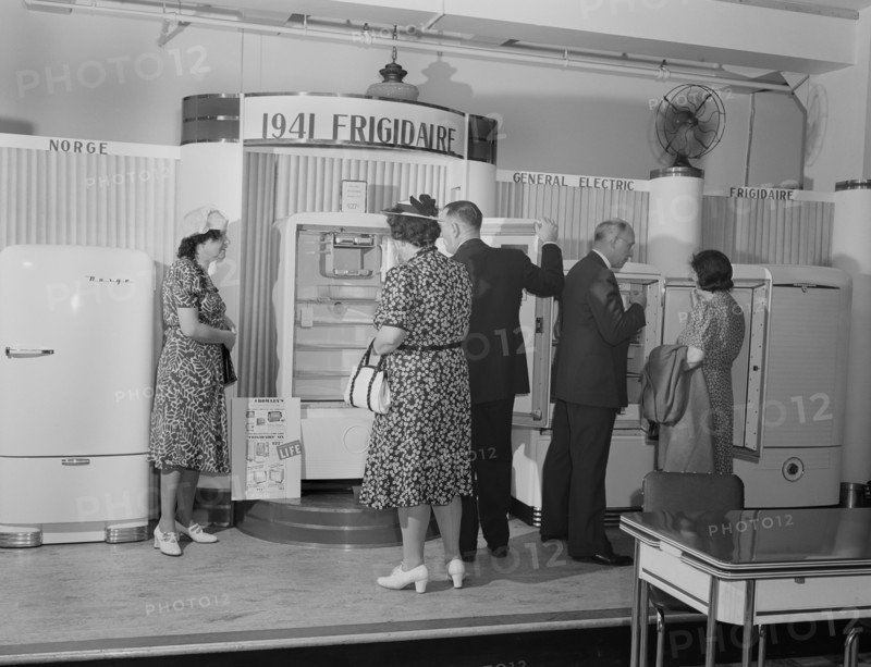 Buying Refrigerators, Crowley-Milner Department Store, Detroit, Michigan, USA, Arthur S. Siegel for Office of War Information, July 1941