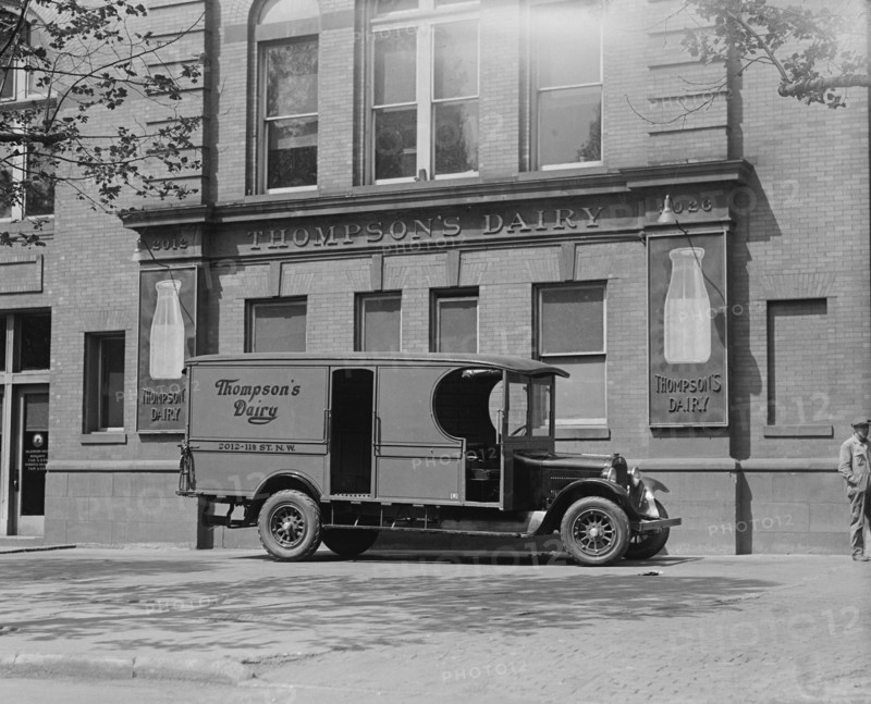 Thompson's Dairy Truck, Washington DC, USA, National Photo Company, May 1925