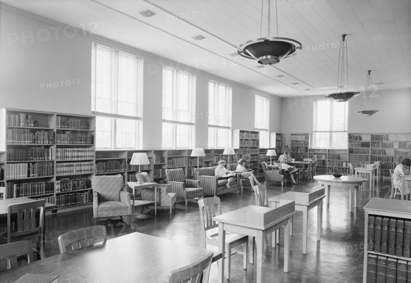 Reading Room, Palmer Library, Connecticut College for Women, New London, Connecticut, USA, Gottscho-Schleisner Collection, June 1944