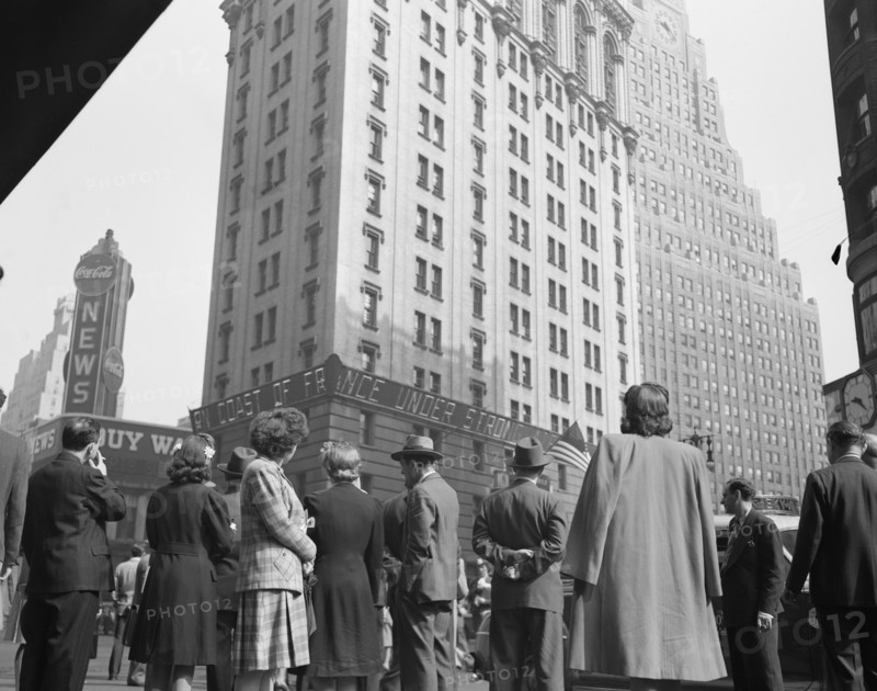 Crowd in Times Square on D-Day, Low Angle View, New York City, New York, USA, Howard R. Hollem for Office of War Information, June 6, 1944