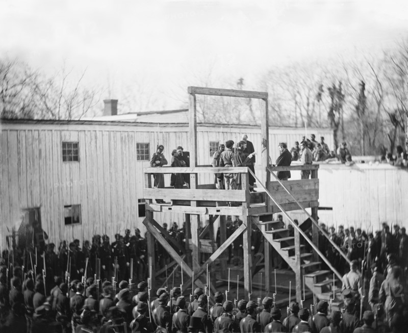 Reading the Death Warrant on Scaffold to Captain Henry Wirz, Commander of Fort Sumter, Washington DC, USA, by Alexander Gardner, November 1865